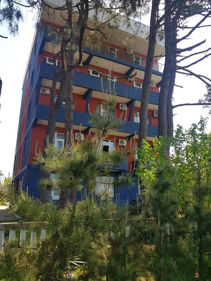 Midia Guest House Kobuleti Esterno foto