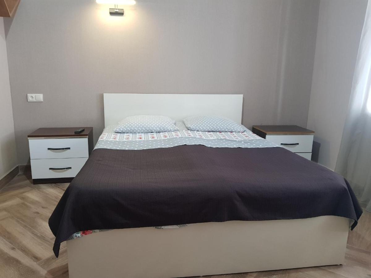 Midia Guest House Kobuleti Esterno foto