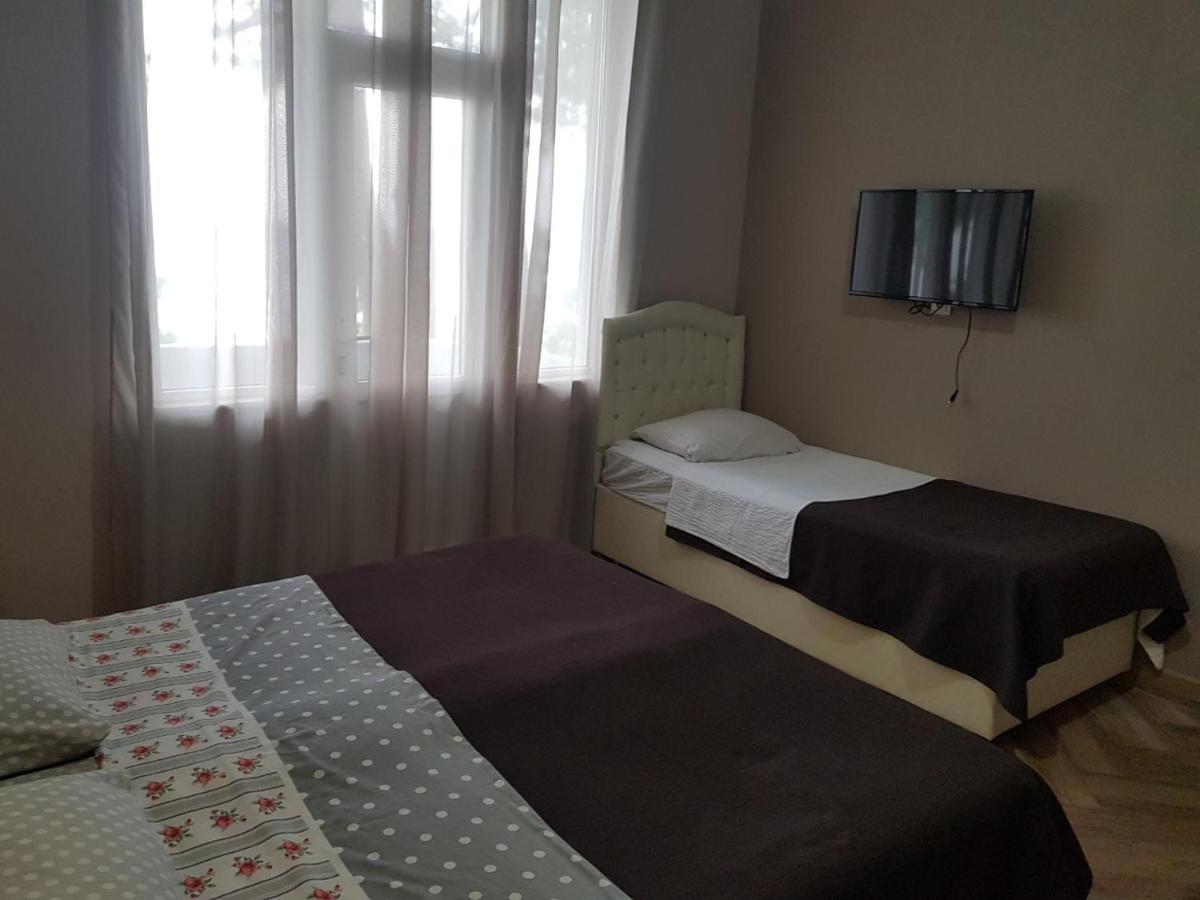 Midia Guest House Kobuleti Esterno foto