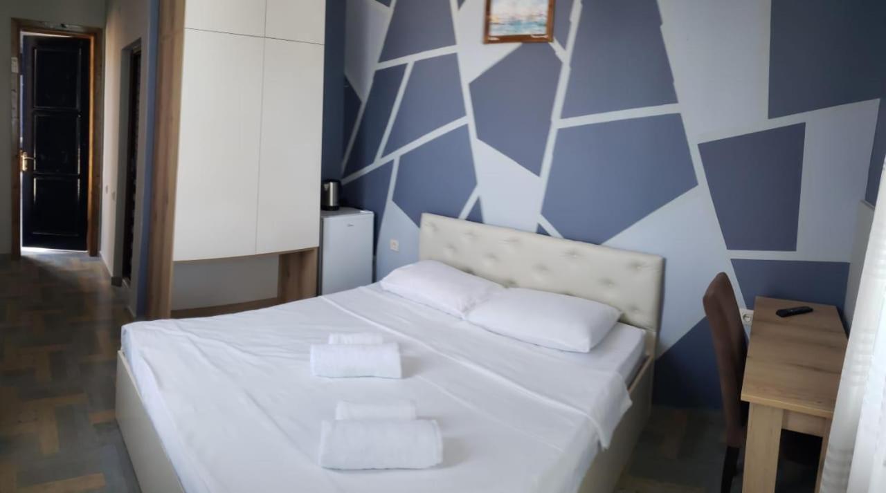 Midia Guest House Kobuleti Esterno foto