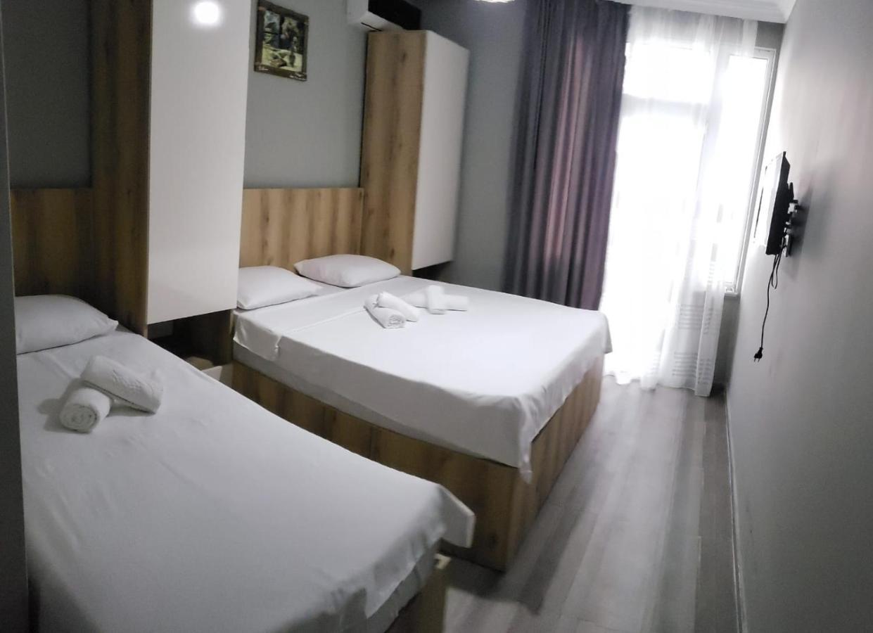 Midia Guest House Kobuleti Esterno foto