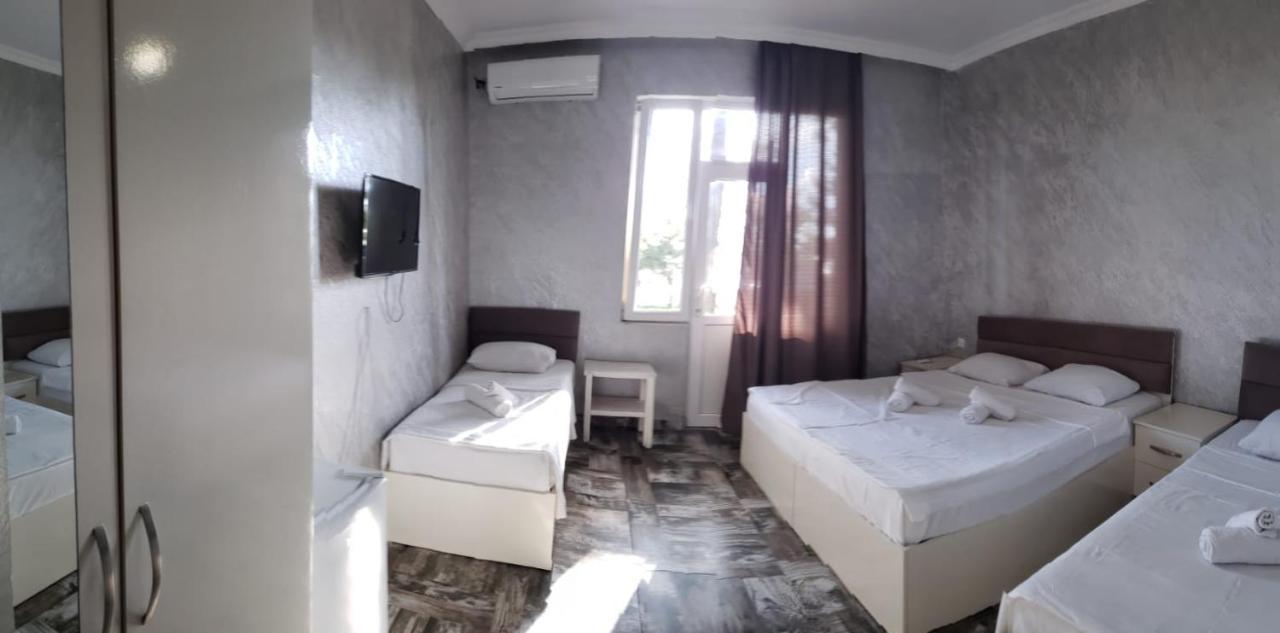 Midia Guest House Kobuleti Esterno foto