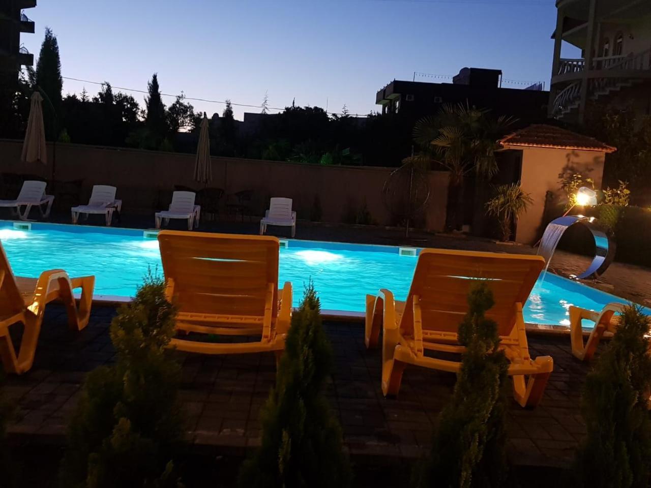 Midia Guest House Kobuleti Esterno foto