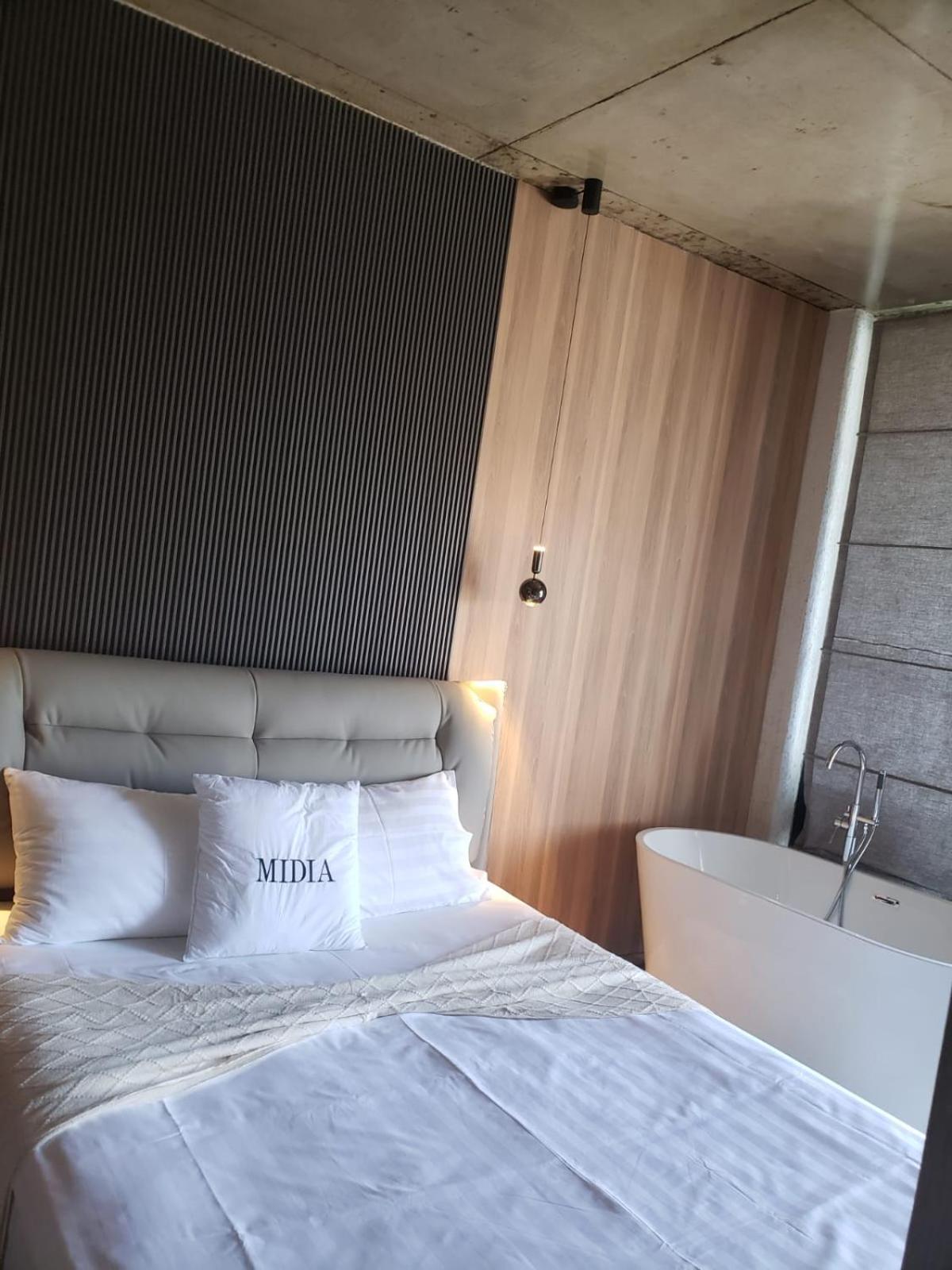 Midia Guest House Kobuleti Esterno foto